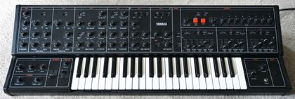 Yamaha-CS30"